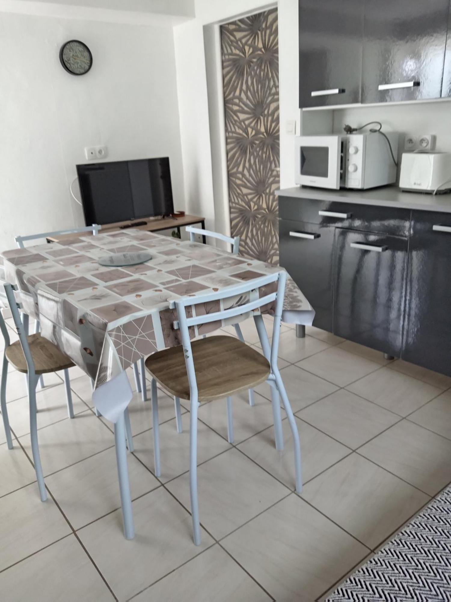 Location Saisonniere Apartment Cozes Ngoại thất bức ảnh